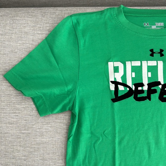 Awesome Under Armour Refuse Defeat Shirt Youth Large - Picture 2 of 14